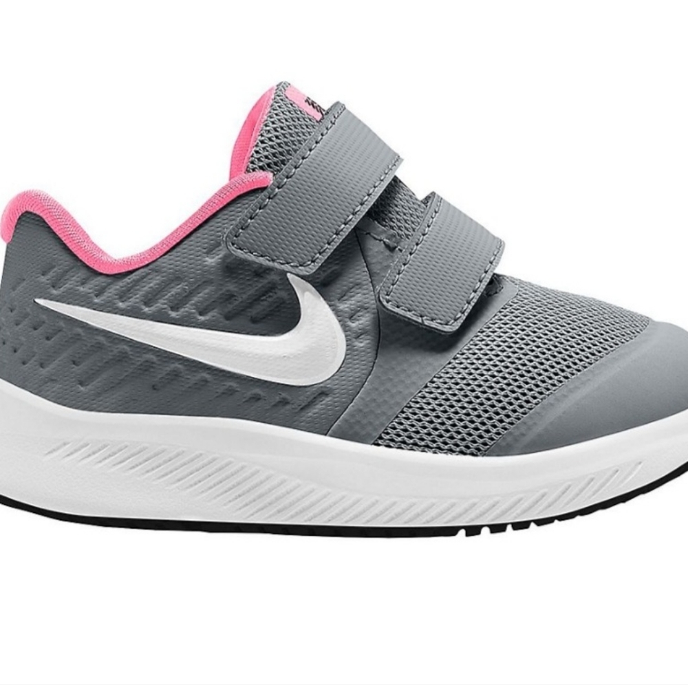 Nike star runner 2 sneakers